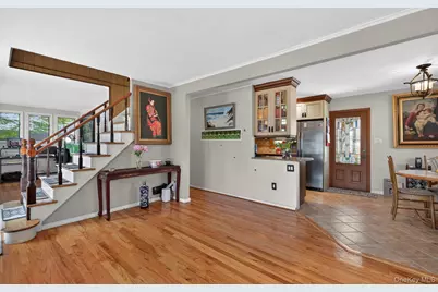 2021 Lincoln Avenue, East Meadow, NY 11554 - Photo 2