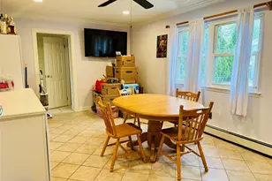 195 Maple St, Medford, NY 11763 - Photo 8