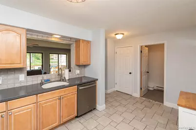 6605 Chelsea Cove Cove N, Hopewell Junction, NY 12533 - Photo 8