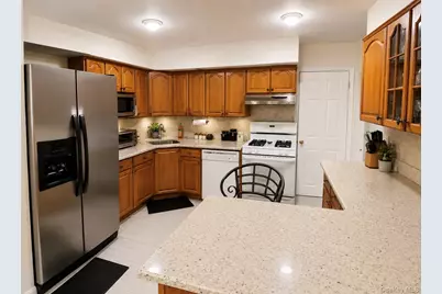 25 Nassau Street, Elmont, NY 11003 - Photo 6