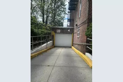 1425 Thieriot Avenue #1J, Bronx, NY 10460 - Photo 10