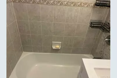 1425 Thieriot Avenue #1J, Bronx, NY 10460 - Photo 12