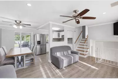 183 Broadway, Brentwood, NY 11717 - Photo 4