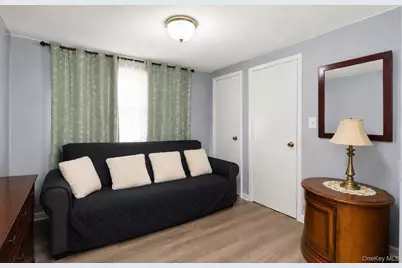 183 Broadway, Brentwood, NY 11717 - Photo 16