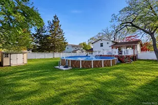 183 Broadway, Brentwood, NY 11717 - Photo 24
