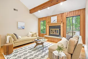 43 Powder Horn Rd, Cortlandt Manor, NY 10567 - Photo 6