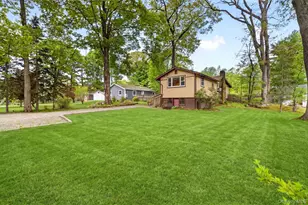 3079 Maqua Pl, Mohegan Lake, NY 10547 - Photo 2