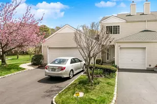280 Ranch Cir, Manorville, NY 11949 - Photo 2