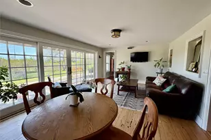 184 Twomey Ave, Calverton, NY 11933 - Photo 8