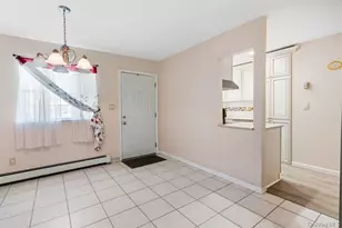 404 Towne House Village, Islandia, NY 11749 - Photo 4