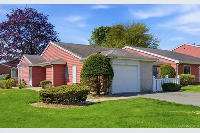 309 Flair Drive, Saint James, NY 11780 - Photo 4