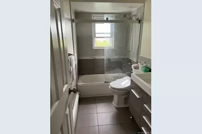5 Jeffrey Court, Syosset, NY 11791 - Photo 10