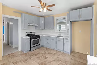 21 Wendover Road, Yonkers, NY 10705 - Photo 10
