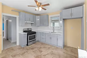 21 Wendover Rd, Yonkers, NY 10705 - Photo 10