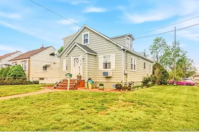 69 Nottingham Avenue, Valley Stream, NY 11580 - Photo 2
