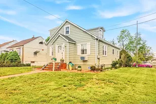69 Nottingham Ave, Valley Stream, NY 11580 - Photo 2