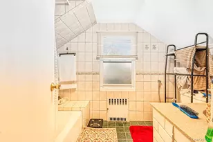 69 Nottingham Ave, Valley Stream, NY 11580 - Photo 22