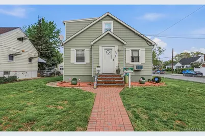69 Nottingham Avenue, Valley Stream, NY 11580 - Photo 2