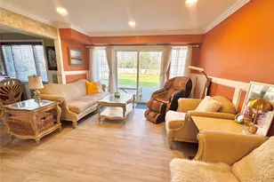 15 Manors Dr, Jericho, NY 11753 - Photo 12