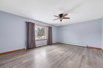 16 Darlene Drive, Poughkeepsie, NY 12601 - Photo 4