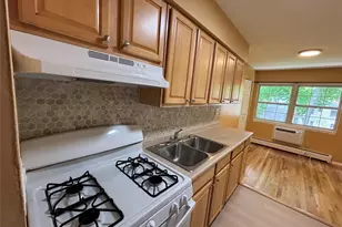 1 Colonial Rd, Beacon, NY 12508 - Photo 4