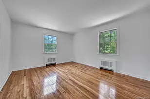 45 Robins Crescent, New Rochelle, NY 10801 - Photo 12