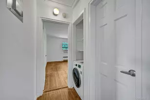 45 Robins Crescent, New Rochelle, NY 10801 - Photo 14