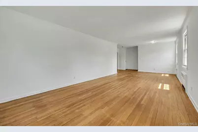 45 Robins Crescent #45, New Rochelle, NY 10801 - Photo 4