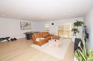 208-08 Robert Rd, Bayside, NY 11360 - Photo 10