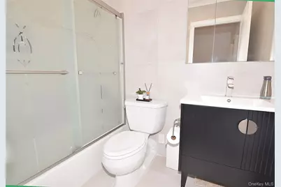 208-08 Robert Road #191M, Bayside, NY 11360 - Photo 22