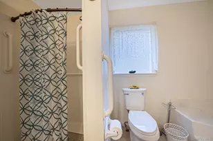 1407 Middle Rd, Calverton, NY 11933 - Photo 30
