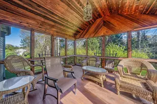 1407 Middle Rd, Calverton, NY 11933 - Photo 32