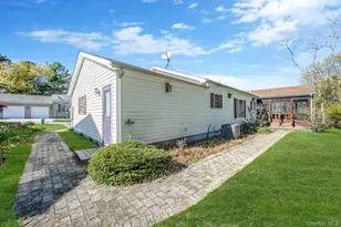1407 Middle Rd, Calverton, NY 11933 - Photo 6