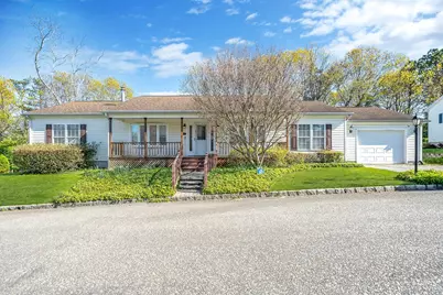 1407 Middle Road #253, Calverton, NY 11933 - Photo 1