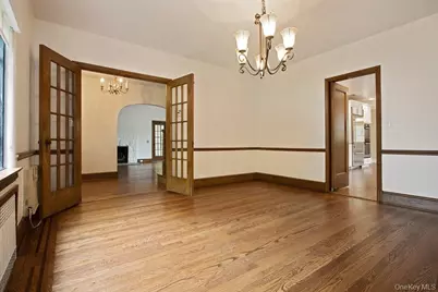 11 Eton Road, Scarsdale, NY 10583 - Photo 4
