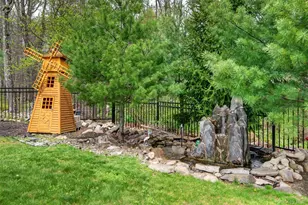 23 Greenwich Ave, Woodbury, NY 10917 - Photo 40