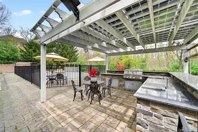 23 Greenwich Avenue, Woodbury, NY 10917 - Photo 38