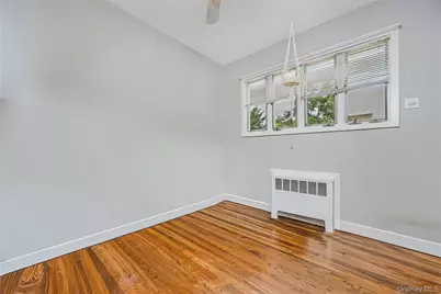 787 Frankford Road, West Babylon, NY 11704 - Photo 14