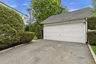 15 Kensington Rd, Garden City, NY 11530 - Photo 38