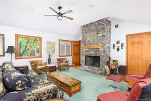 17 Highridge Dr, Huntington, NY 11743 - Photo 12