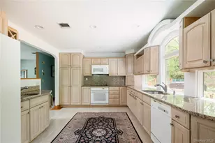 17 Highridge Dr, Huntington, NY 11743 - Photo 8