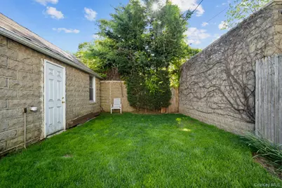 8514 123rd Street, Kew Gardens, NY 11415 - Photo 20