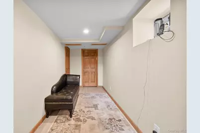 8514 123rd Street, Kew Gardens, NY 11415 - Photo 18