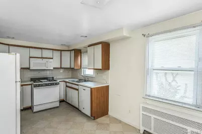 2 Huron Street, Glen Head, NY 11545 - Photo 12