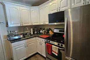 16 Ark Pl, Huntington Station, NY 11746 - Photo 4