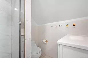 49-28 167th St, Fresh Meadows, NY 11365 - Photo 16