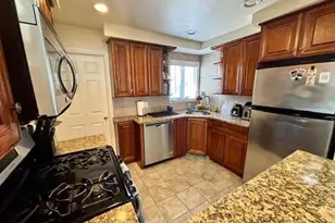 539 W Park Ave, Long Beach, NY 11561 - Photo 8