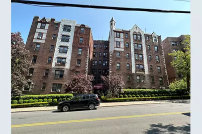 312 Main Street #2E, White Plains, NY 10601 - Photo 2