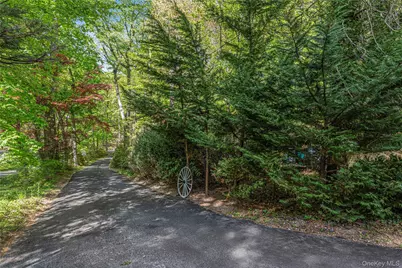 11 North Road, Oyster Bay, NY 11771 - Photo 30