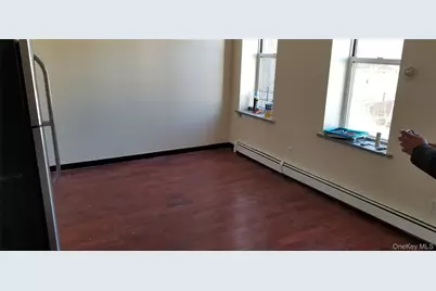 10515 Jamaica Avenue, Richmond Hill, NY 11418 - Photo 12